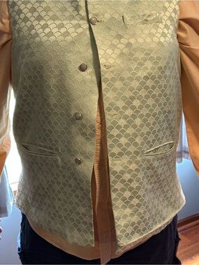 Classic Men's Dress Vest in Light Gold - Unbranded